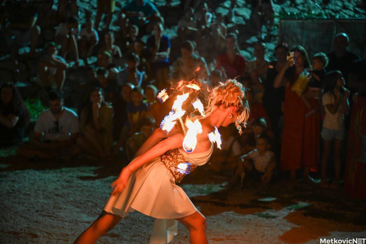 sara fire performance 10